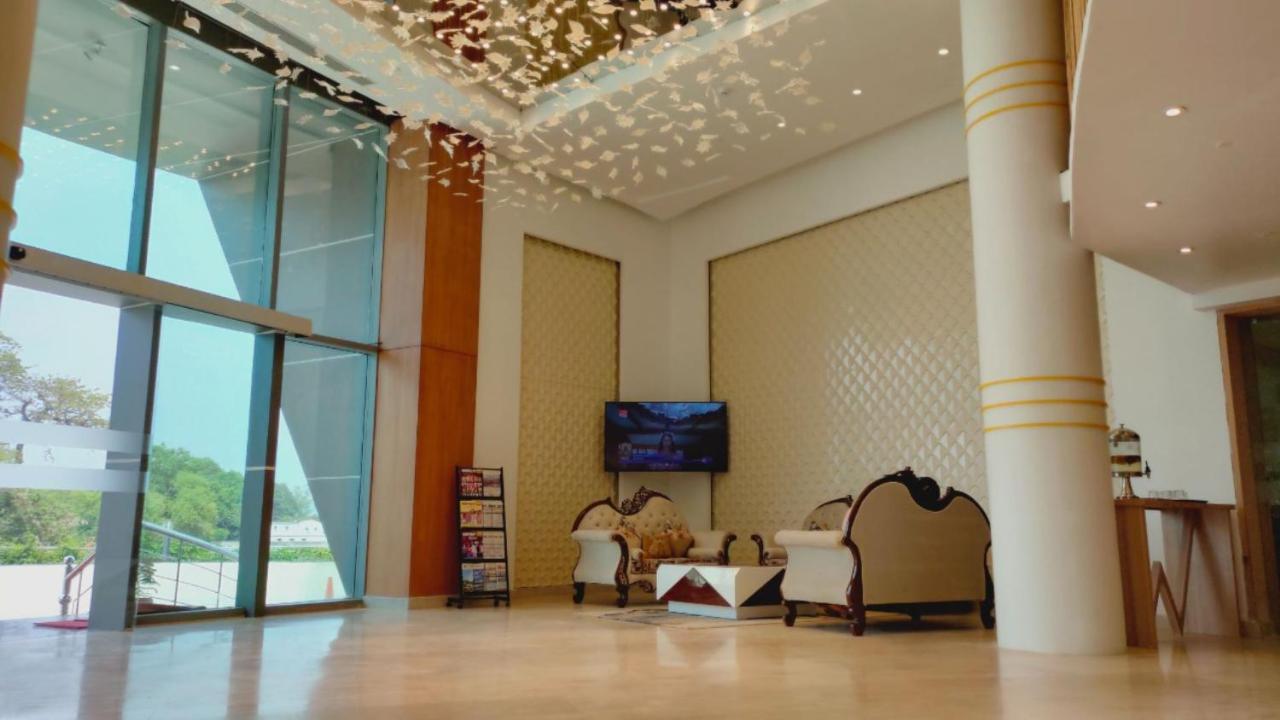 Radisson Hotel Bareilly Airport Luaran gambar