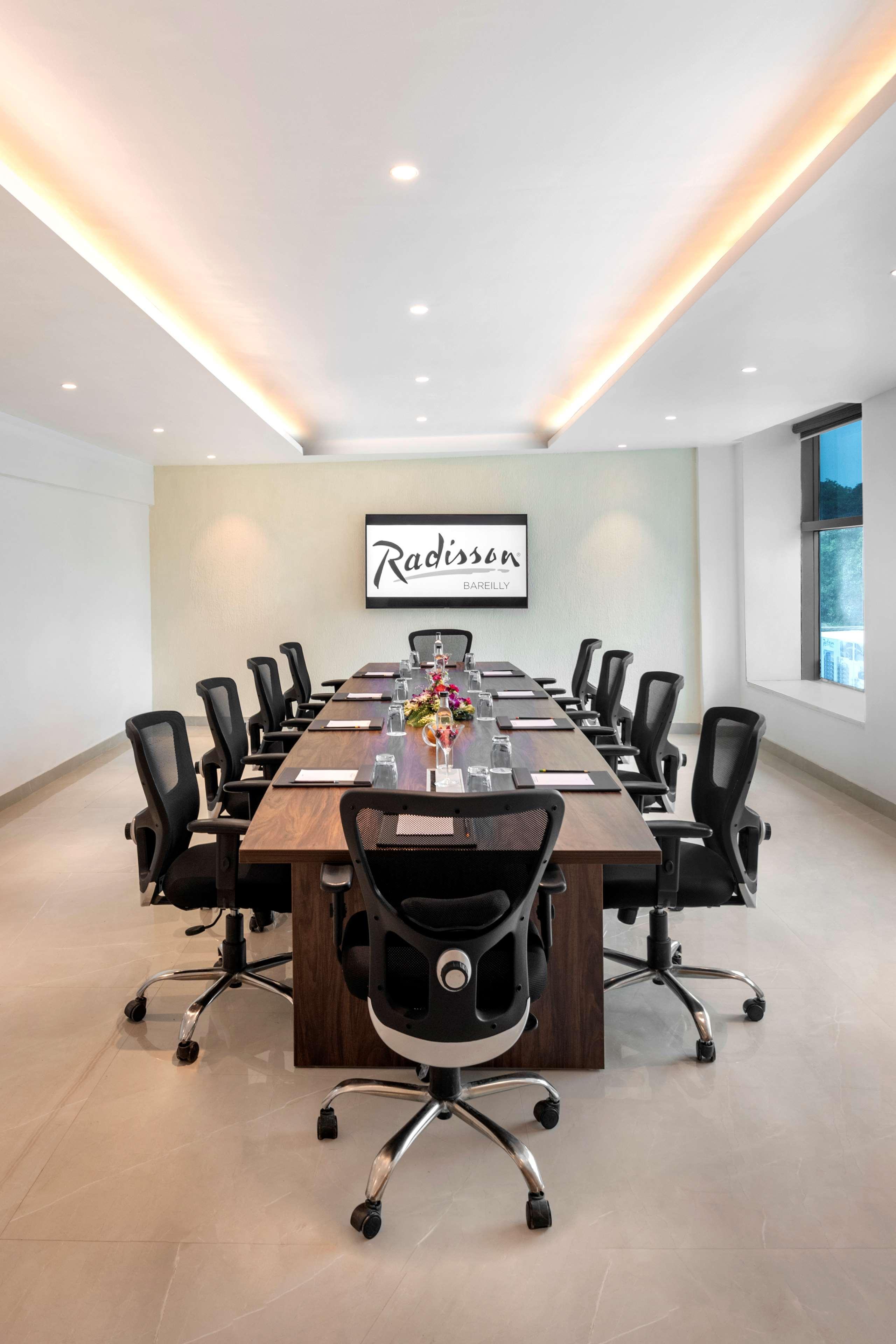 Radisson Hotel Bareilly Airport Luaran gambar